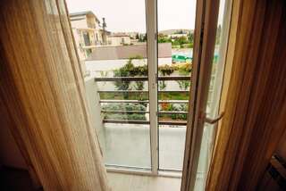 Гостевой дом Veronika Home Tbilisi Тбилиси Двухместный номер с 1 кроватью и балконом-1